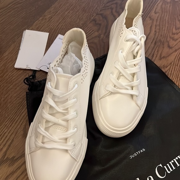 White sneakers - JustFab Ayesha Curry - Picture 2 of 3